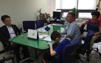 아이들과 미래 지원사업 선정-장애아동 휠체어 지원 이미지